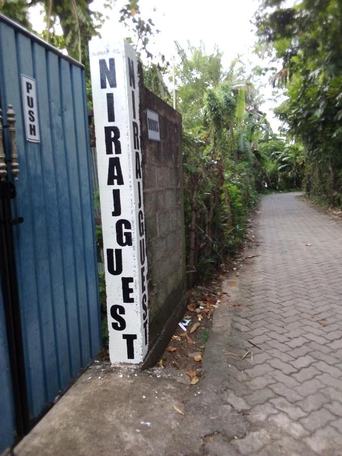 Mirissa Niraj Guest Hotel Luaran gambar
